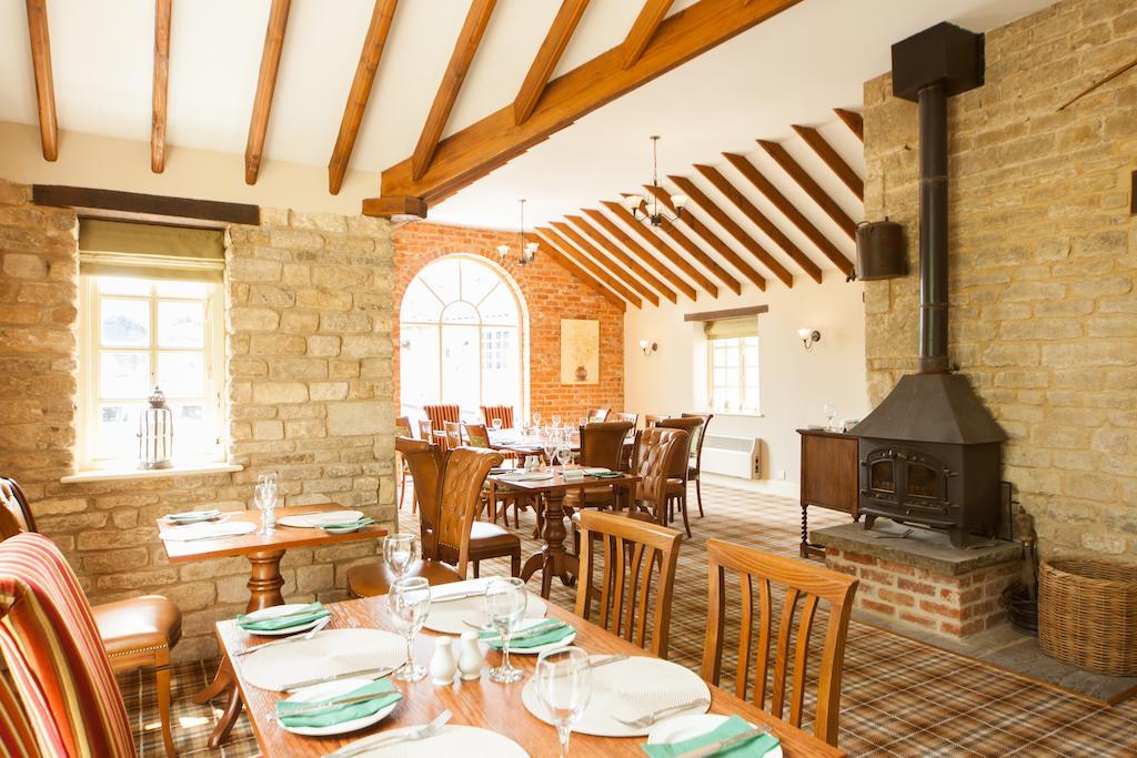 The Woodhouse Arms Hotell Grantham Exteriör bild