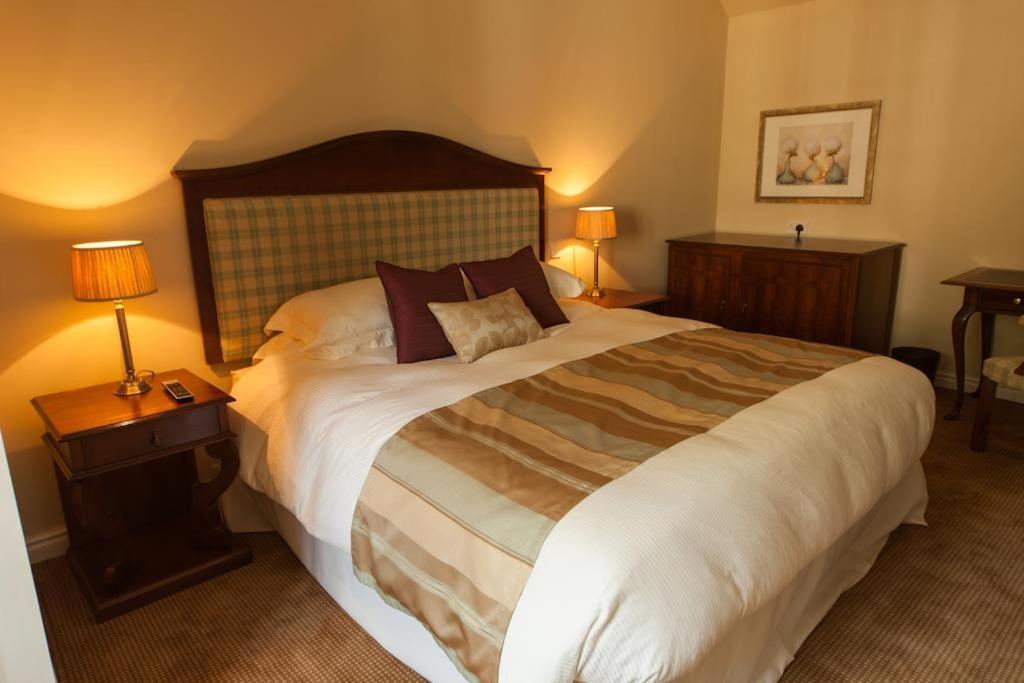 The Woodhouse Arms Hotell Grantham Exteriör bild